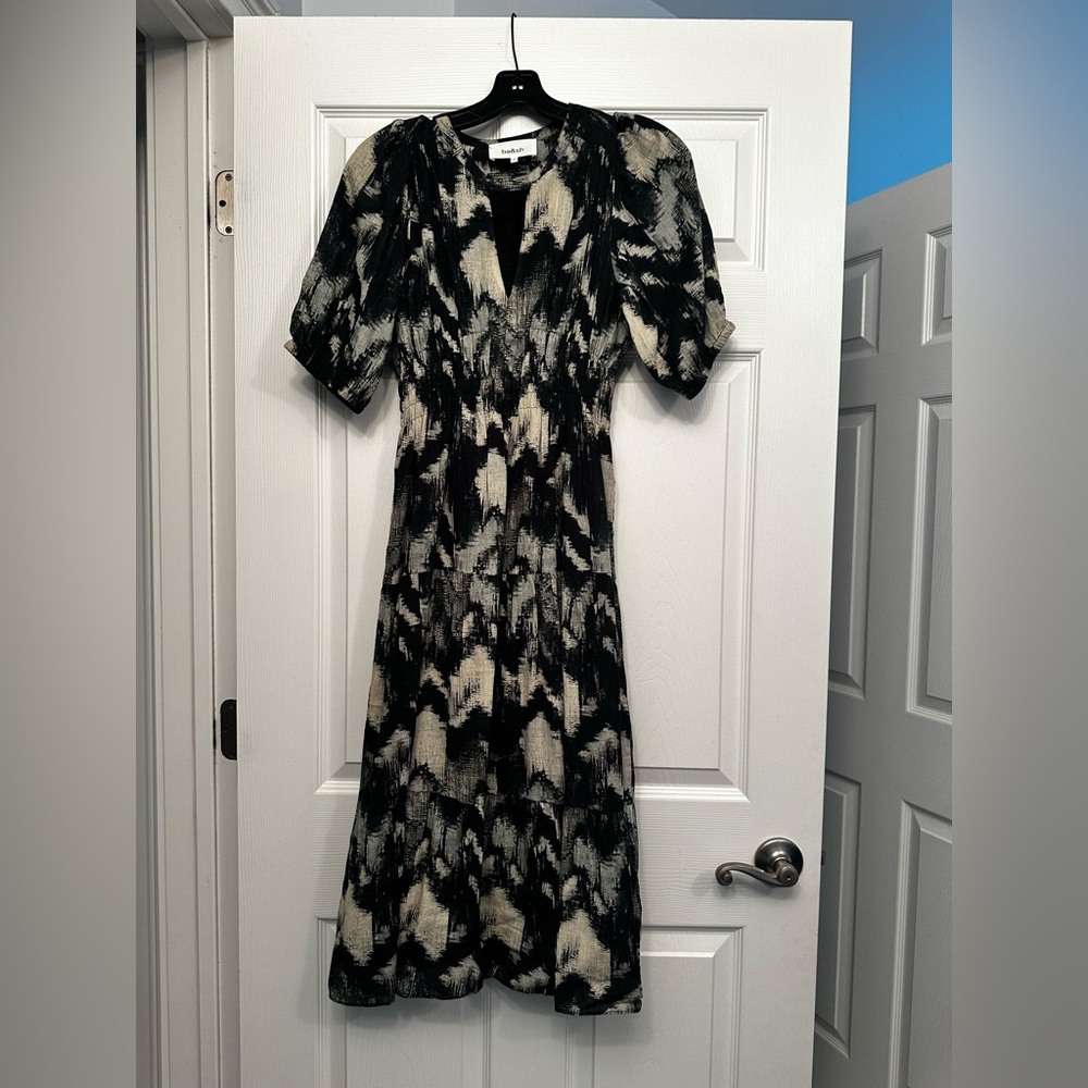 ba&sh Black and White cotton Dress with Puff Sleeves